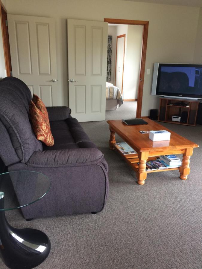 Acheron Cottages Manapouri Exterior photo
